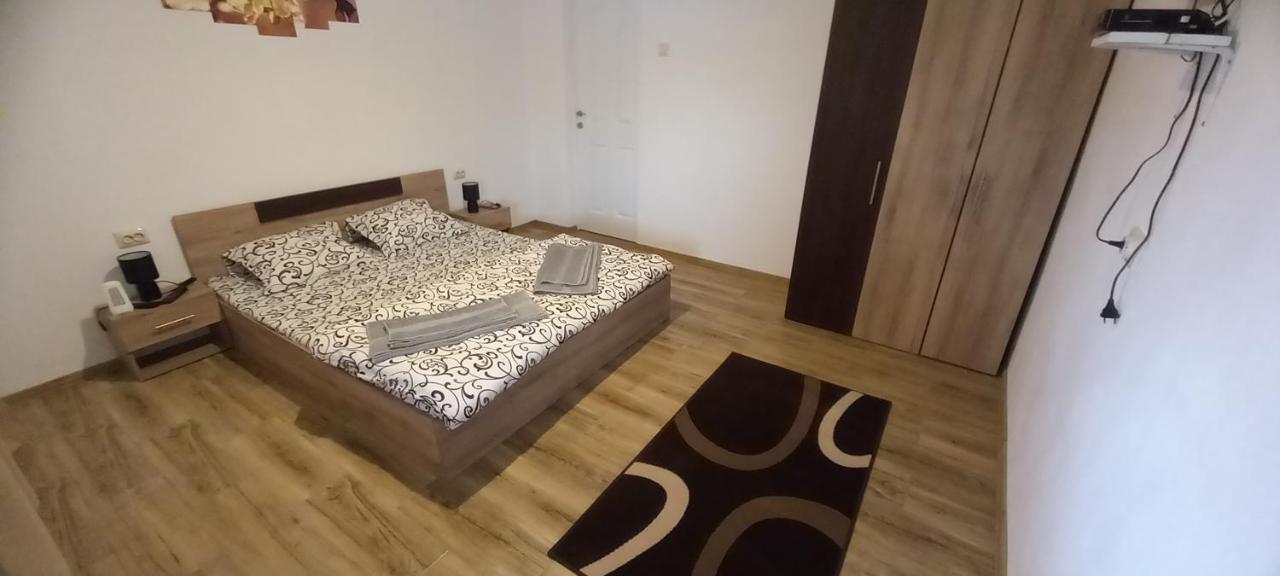 فيلا Casa Claudiu Ieşelniţa المظهر الخارجي الصورة